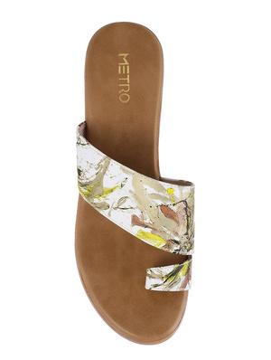 white one toe sandals - 15339832 - Standard Image - 4