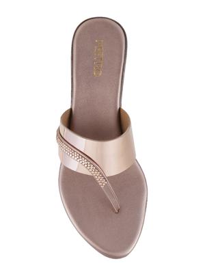 beige toe separator wedges - 15339840 - Standard Image - 4
