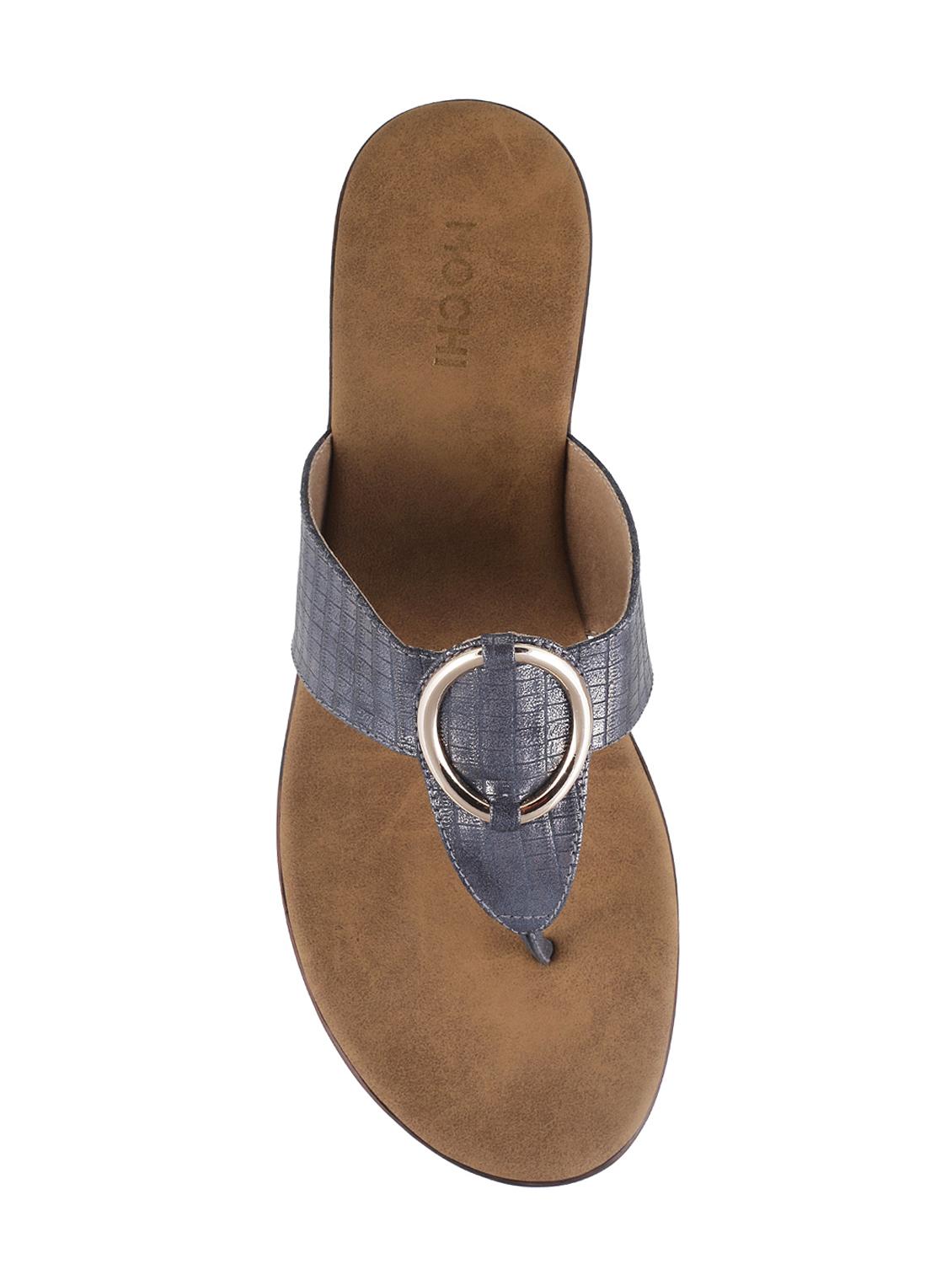 grey faux leather toe separator sandals - 15339849 - Zoom Image - 4
