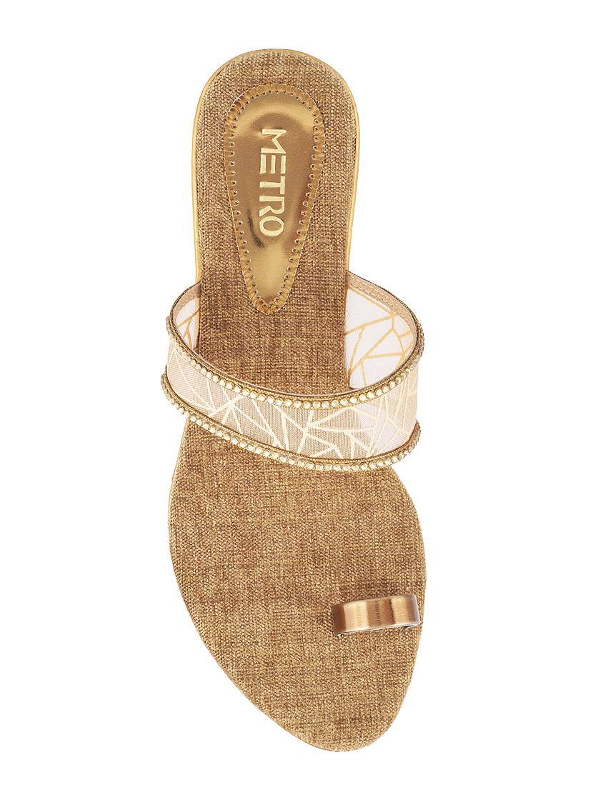 gold one toe sandals - 15339896 - Zoom Image - 4