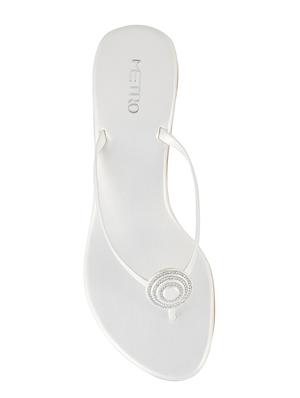 white toe separator sandals - 15340014 - Standard Image - 4