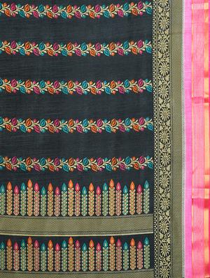 floral printed black saree with blouse - 15341520 - Standard Image - 4