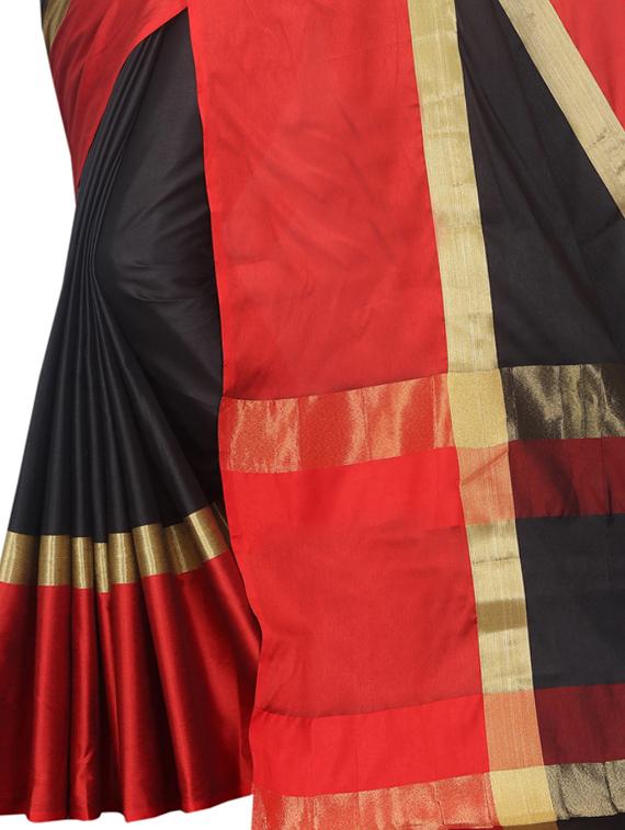 Contrast bordered saree with blouse - 15342698 - Zoom Image - 4