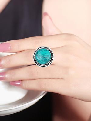 green brass hand ring - 15351096 - Standard Image - 4