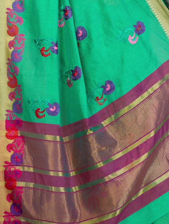 delicate golden border embroidered saree with blouse - 15363692 - Zoom Image - 4