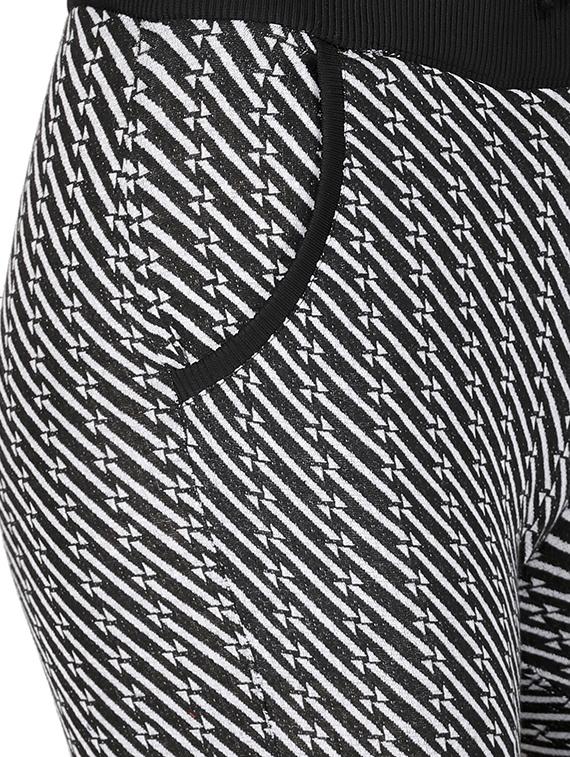 drawstring waist printed mid-rise shorts - 15392450 - Zoom Image - 4