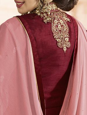 Embroidered semi-stitched churidaar suit - 15410230 - Standard Image - 4
