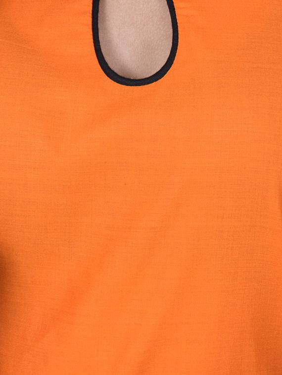 straight color block kurta - 15412751 - Zoom Image - 4