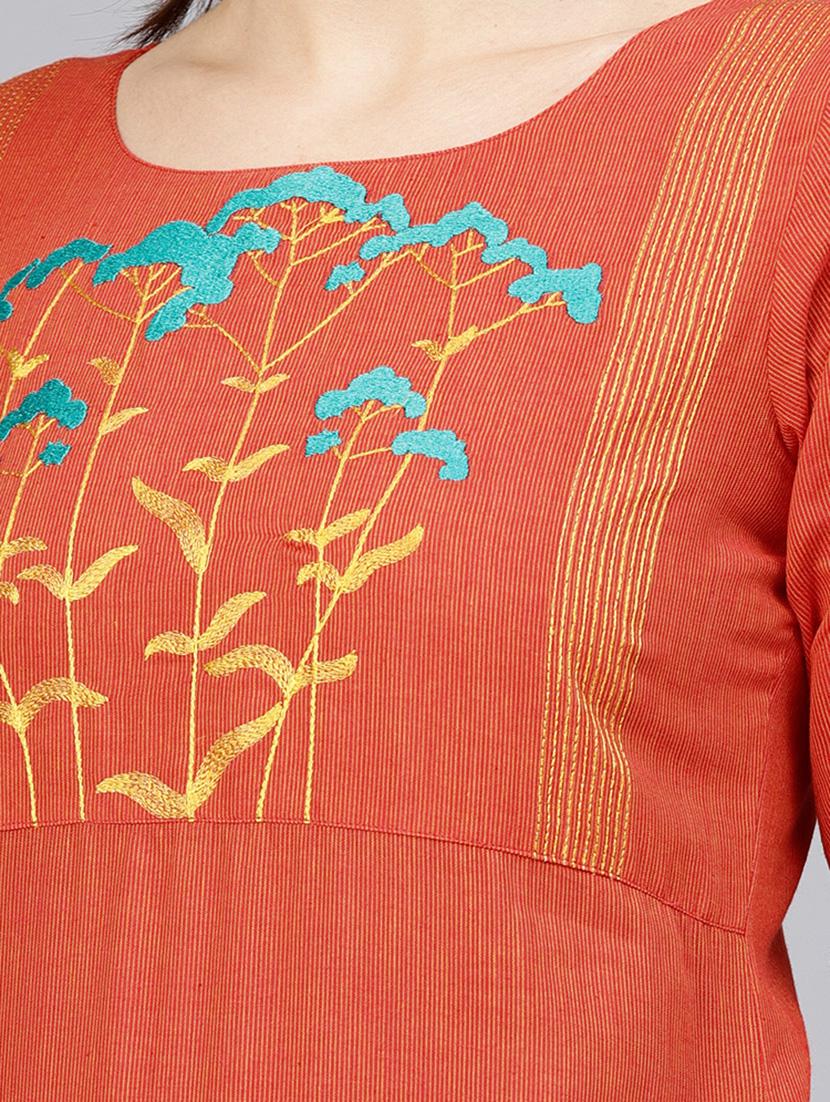 straight embroidered kurta - 15413381 - Zoom Image - 4
