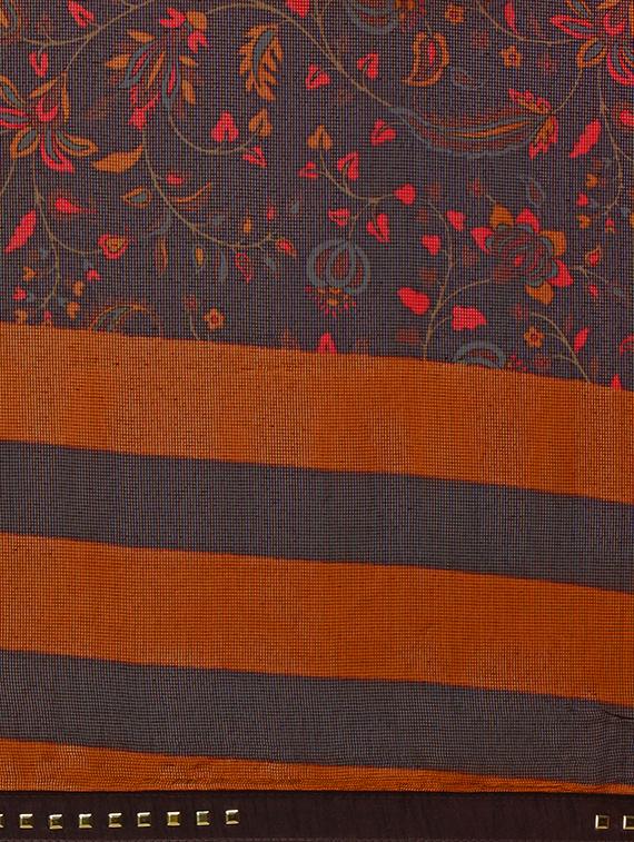 Ditsy floral printed saree with blouse - 15414827 - Zoom Image - 4