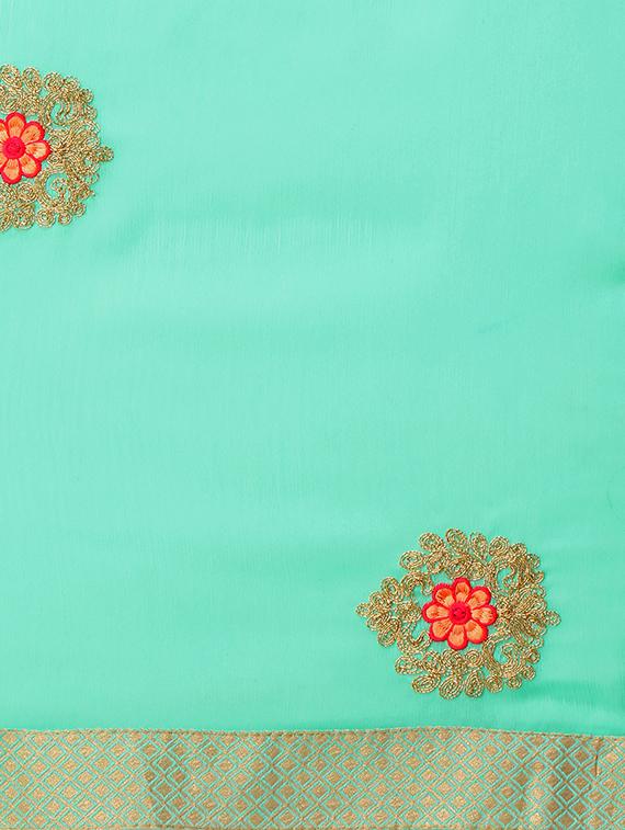 Floral embroidered saree with blouse - 15414979 - Zoom Image - 4
