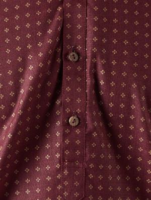 maroon and white cotton kurta pyjama set - 15416056 - Standard Image - 4