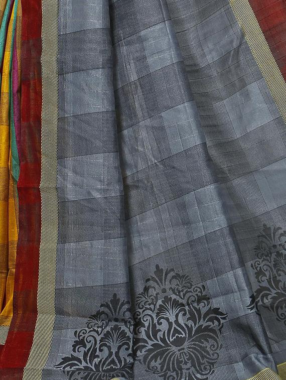 Checkered Bhagalpuri Saree with blouse - 15416456 - Zoom Image - 4