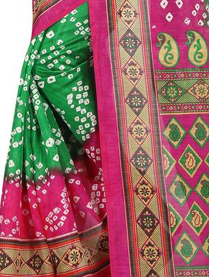 Contrast bordered bandhani saree with blouse - 15419894 - Standard Image - 4