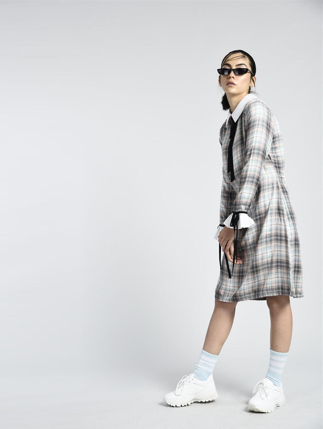tie-up detail checkered dress - 15426415 - Zoom Image - 4