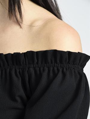 off shoulder lace-up crop top - 15426418 - Standard Image - 4