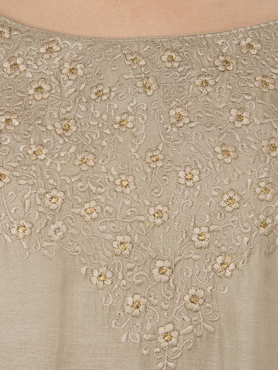 straight embroidered kurta - 15426761 - Zoom Image - 4
