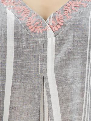 Asymmetric embroidered kurta - 15431005 - Standard Image - 4