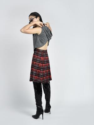 overlap back hooded crop top - 15434652 - Standard Image - 4