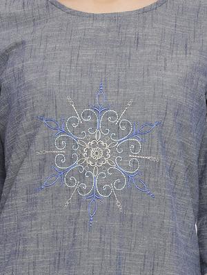 straight ebroidered kurta - 15434797 - Standard Image - 4