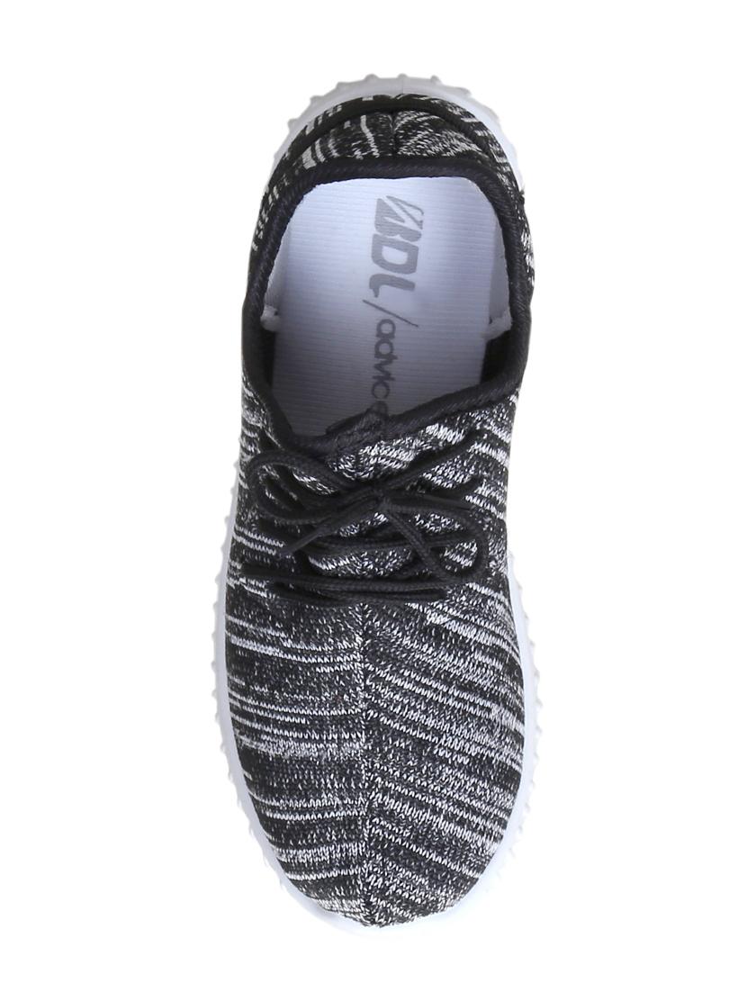 black lace-up sports shoes - 15435120 - Zoom Image - 4