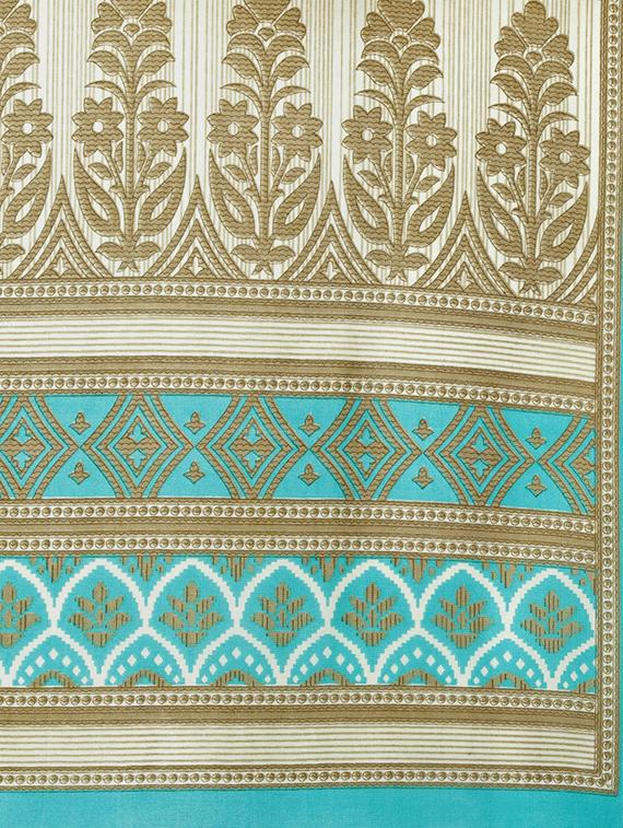 Contrast bordered printed saree with blouse - 15437025 - Zoom Image - 4