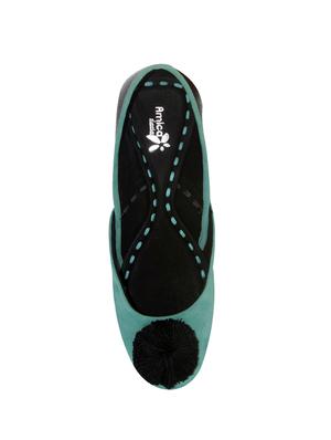 blue slip on jutis - 15445584 - Standard Image - 4
