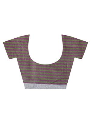 contrast striped jamdani saree with blouse - 15452457 - Standard Image - 4