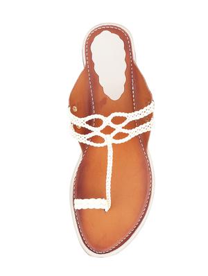 white one toe ethnic kolhapuris - 15472068 - Standard Image - 4