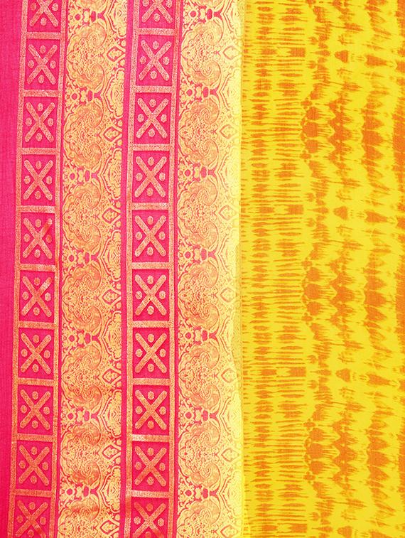 abstract foil printed saree with blouse - 15474145 - Zoom Image - 4
