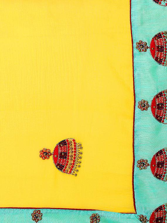 conversational embroidered yellow saree with blouse - 15475446 - Zoom Image - 4