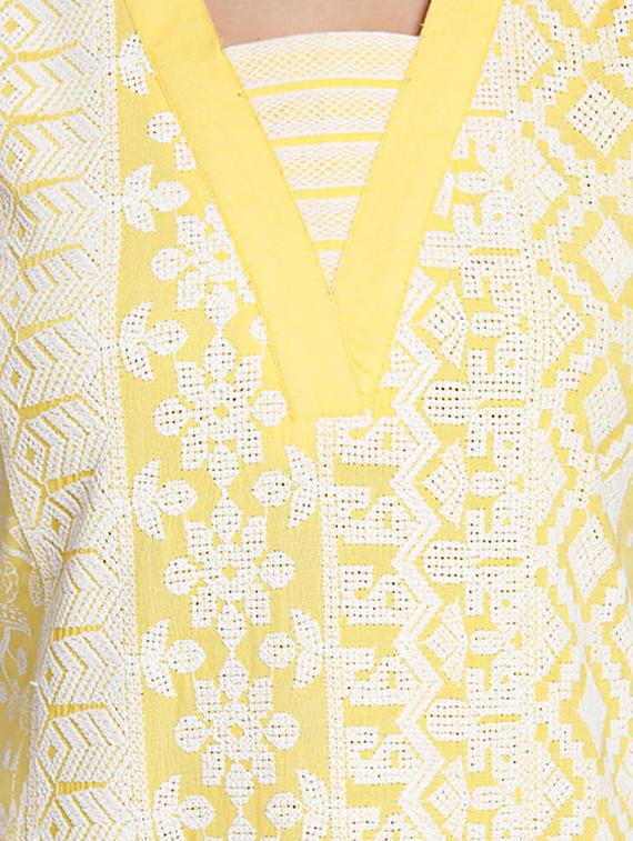 Embroidered double slit straight kurta - 15494768 - Zoom Image - 4