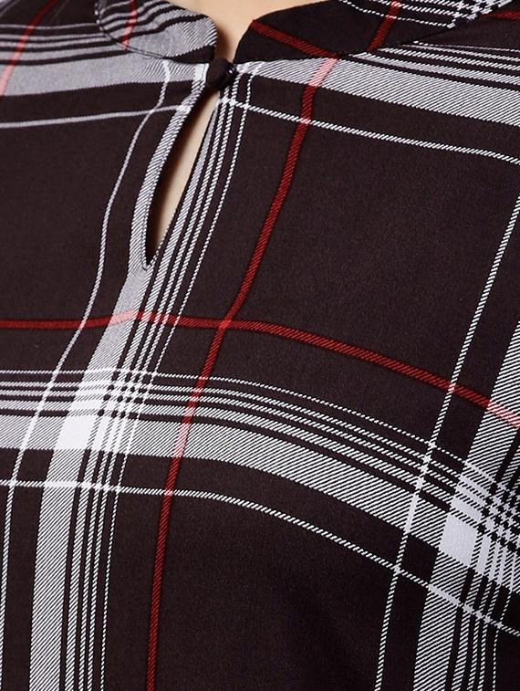 checkered straight kurta - 15502551 - Zoom Image - 4