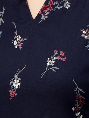 knot detail sleeved printed dress - 15502589 - Standard Image - 4