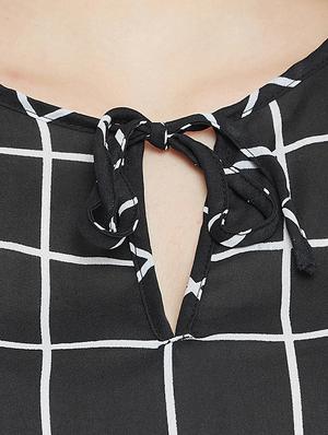 tie-up neck checkered high low top - 15505852 - Standard Image - 4