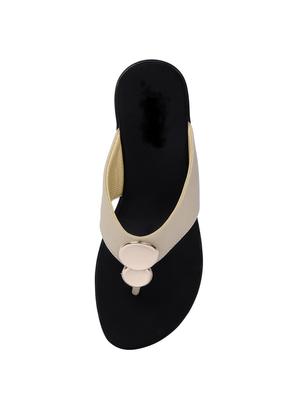 beige toe separator sandals - 15514798 - Standard Image - 4