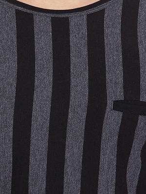 black cotton thumb hole tshirt - 15515697 - Standard Image - 4