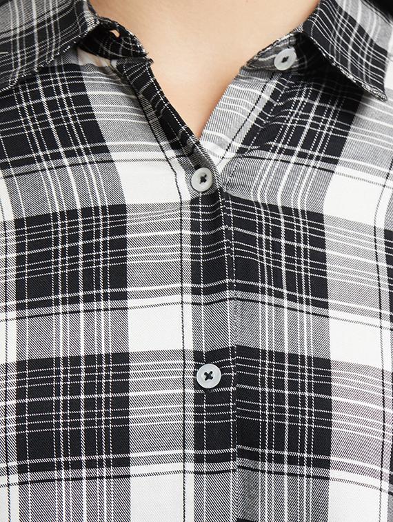 u-shaped hem checkered shirt - 15517407 - Zoom Image - 4