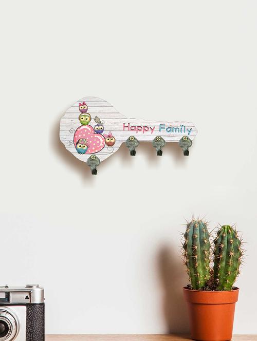 key shape digital printed wooden key holder (made in india) - 15517609 - Standard Image - 1
