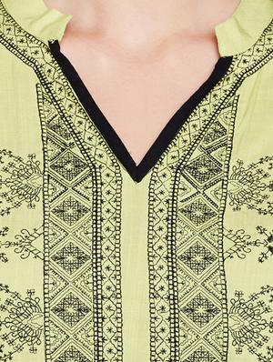 Straight embroidered kurta - 15518273 - Standard Image - 4