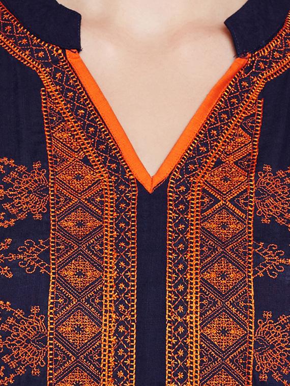 Asymmetric embroidered kurta - 15518280 - Zoom Image - 4