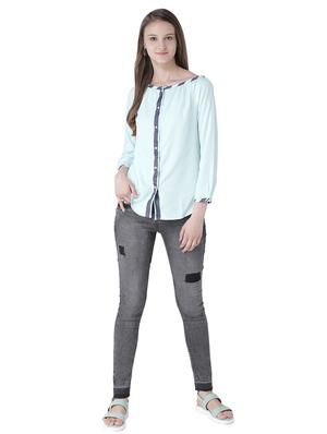 contrast detail button down top - 15519453 - Standard Image - 4