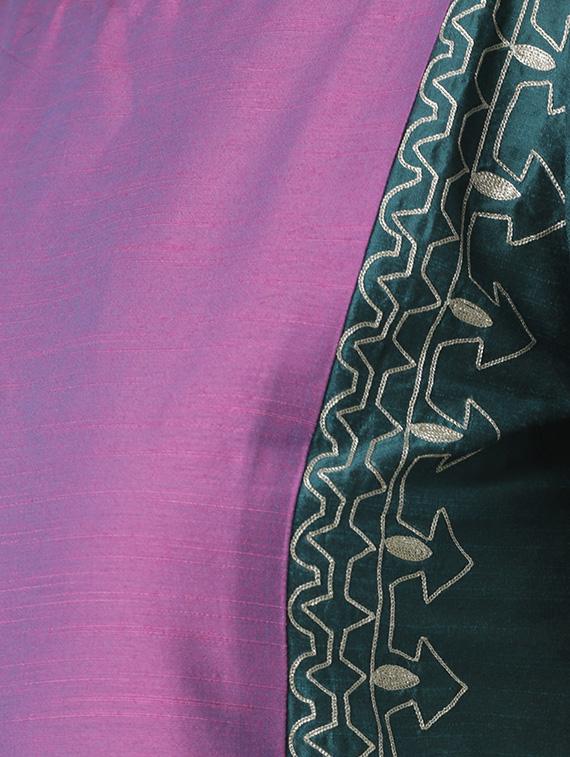 Embroidered a-line kurta - 15524692 - Zoom Image - 4
