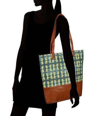 blue canvas regular tote - 15546169 - Standard Image - 4