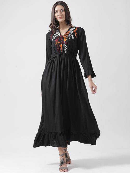 gathered hem embroidered dress - 15574027 - Standard Image - 1
