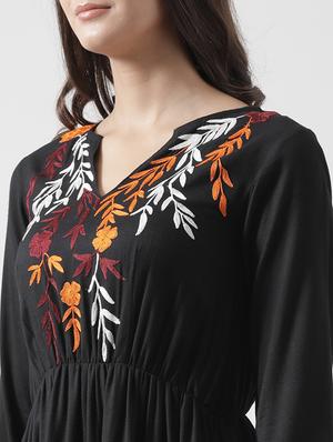 gathered hem embroidered dress - 15574027 - Standard Image - 4