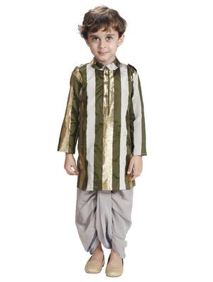 green silk kurta set - 15581854 - Standard Image - 4
