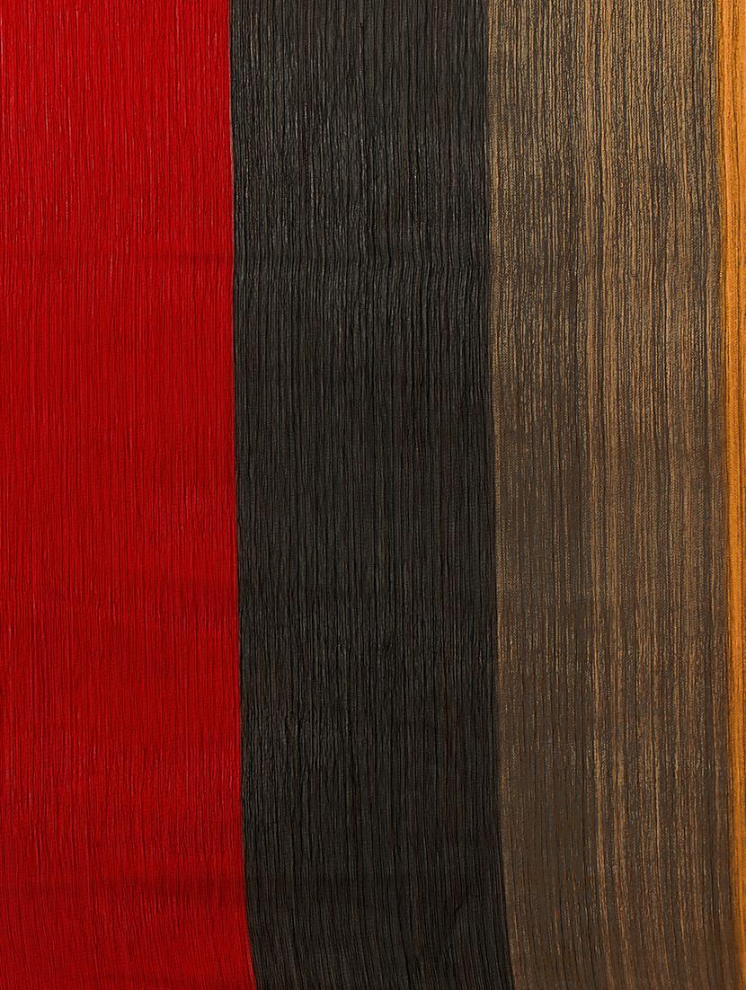 Contrast bordered saree with blouse - 15589486 - Zoom Image - 4
