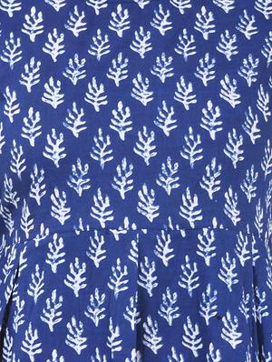 Indigo printed dress - 15603970 - Standard Image - 4
