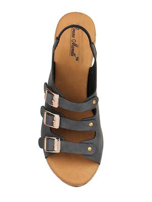 black platforms wedges - 15605982 - Standard Image - 4